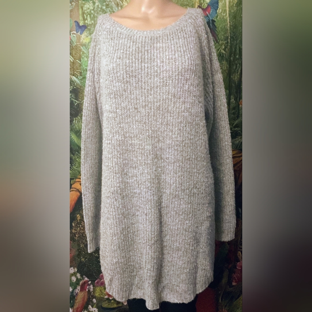 Windsor Long Grey Sweater With V-Cut OUT Back, Check Out The Photos :-)